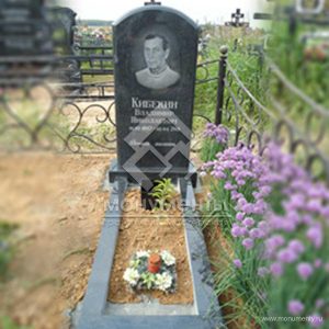 Гранитный памятник № 9