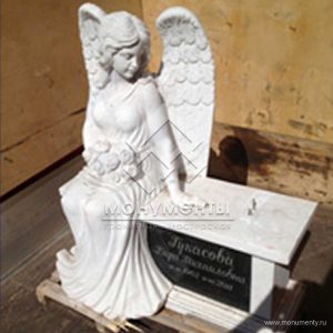 Мраморный памятник № 3